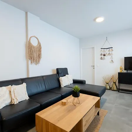 Moyo By Interhome Остенде